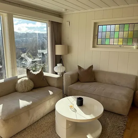 The House On The 펜션 *